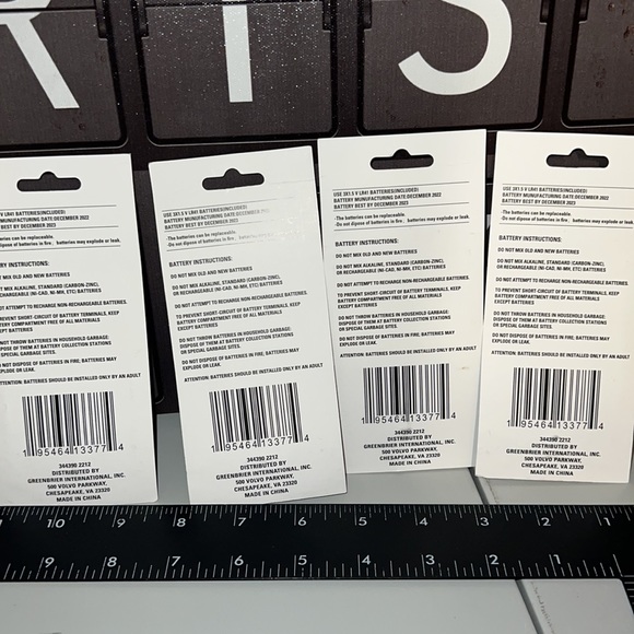 New 4PCs 2-0-2-3 LED Figure Candles - Picture 8 of 9